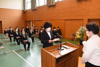 写真：土岐医師会準看護学校・東濃看護専門学校入学式1