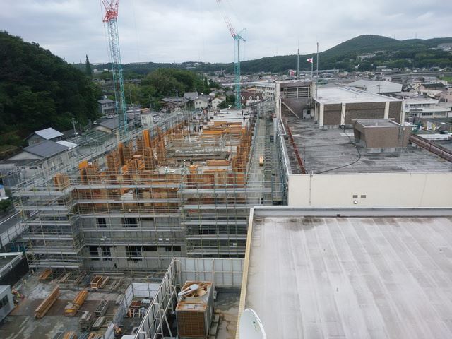 写真：新庁舎進捗状況　平成30年6月