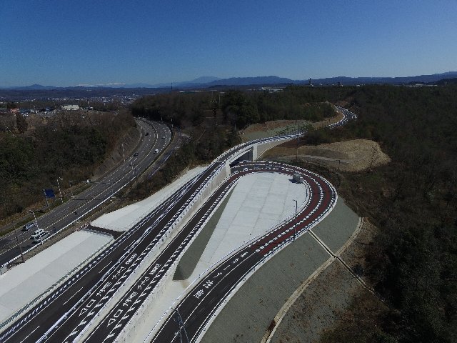 アクセス道路改良