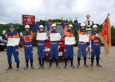 写真：消防操法大会優勝チーム