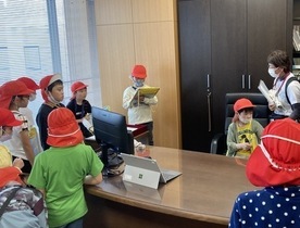 市長室を見学