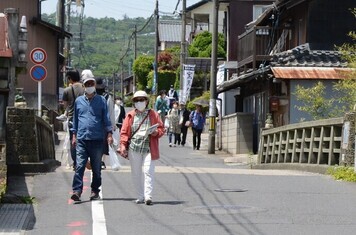 写真：第21回定林寺まつり窯元巡り