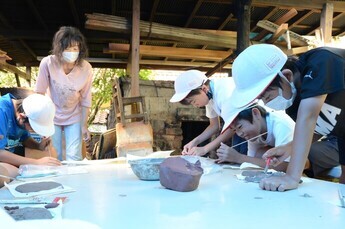 写真：妻木小表札作り