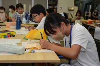 写真：子ども司書講座