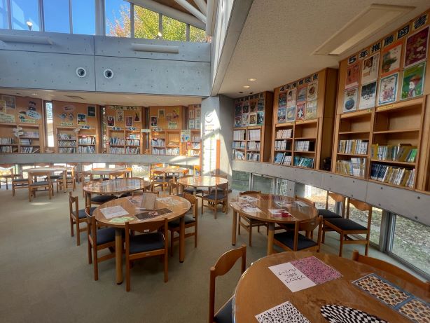 図書館の中の写真