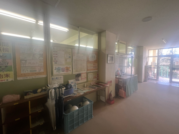 職員室画像
