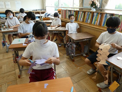 5