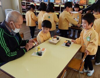 健寿クラブの方との交流の写真