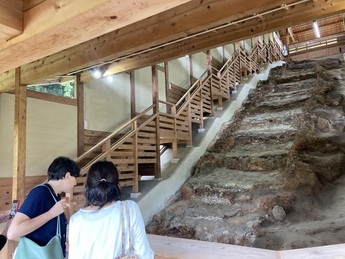 織部の里公園内元屋敷窯跡を見学