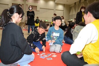 写真：ふるさとカルタ大会