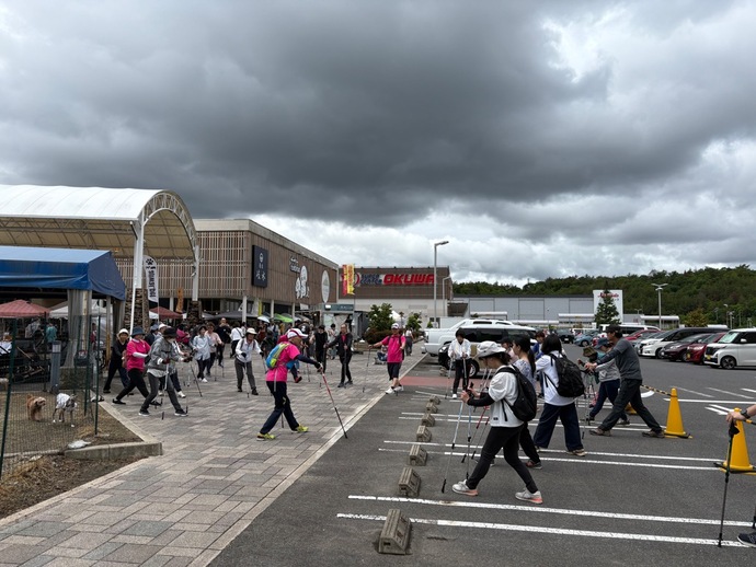 テラスゲート土岐を発着します