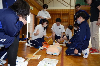 写真：救急救命講習