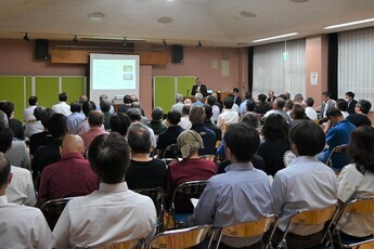 写真：市政報告会