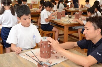写真：ランプシェード制作
