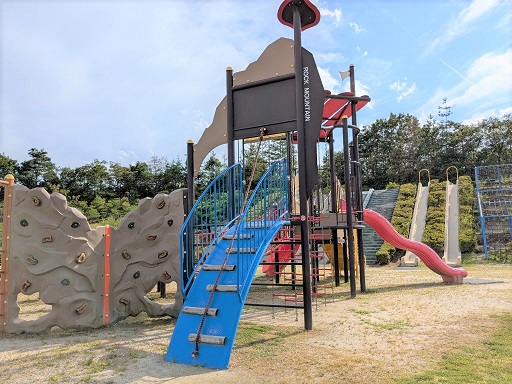 総合公園複合遊具