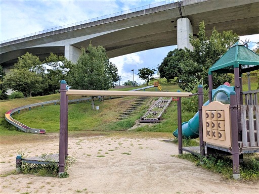 学園都市中央公園遊具