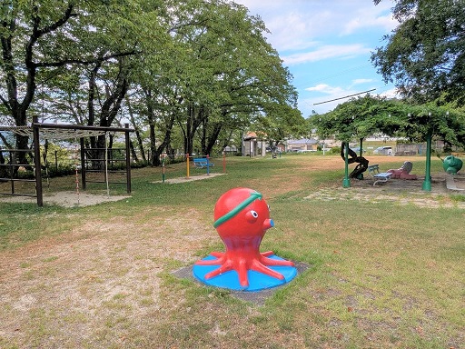 高山公園遊具