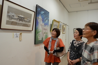 写真:余技作品展