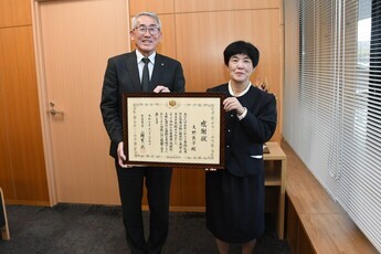「令和7年度薬物乱用防止に功績のあった者に対する厚生労働大臣感謝状」を受賞された大野良子さん