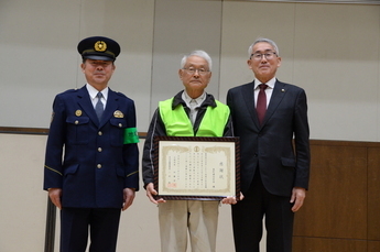写真：泉区連合区会への感謝状贈呈