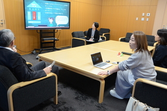 写真：ママズカフェ環境大臣賞受賞報告