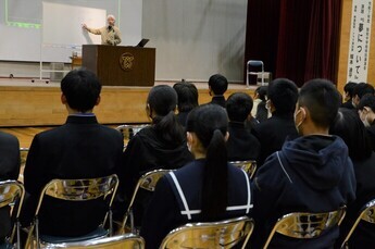 写真：塚本連平氏講演会